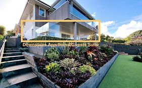 Fabulous Castor Bay 1 Bedroom With Views And Skytv